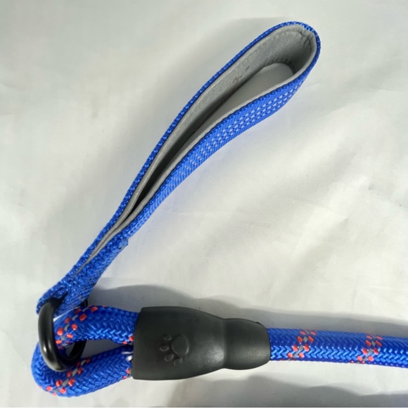 VetFits Dog Lease 4ft Blue Strong Heavy Duty Reflective Rope Padded Loop Handle - Picture 4 of 14